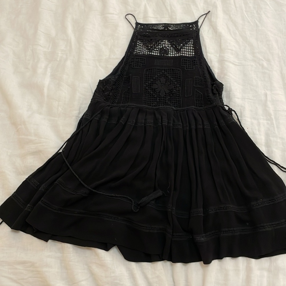BEAUTIFUL CROCHET FREE PEOPLE DRESS
